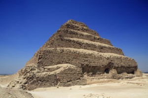Egypte, le Caire, la pyramide de Saqqara