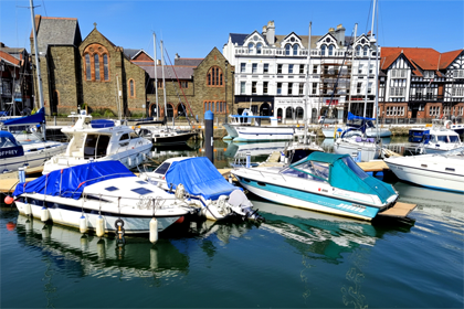 Douglas - Copyright Karsten-Thilo Raab 