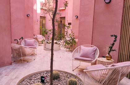 Laiva Hotel - Copyright Karsten-Thilo Raab